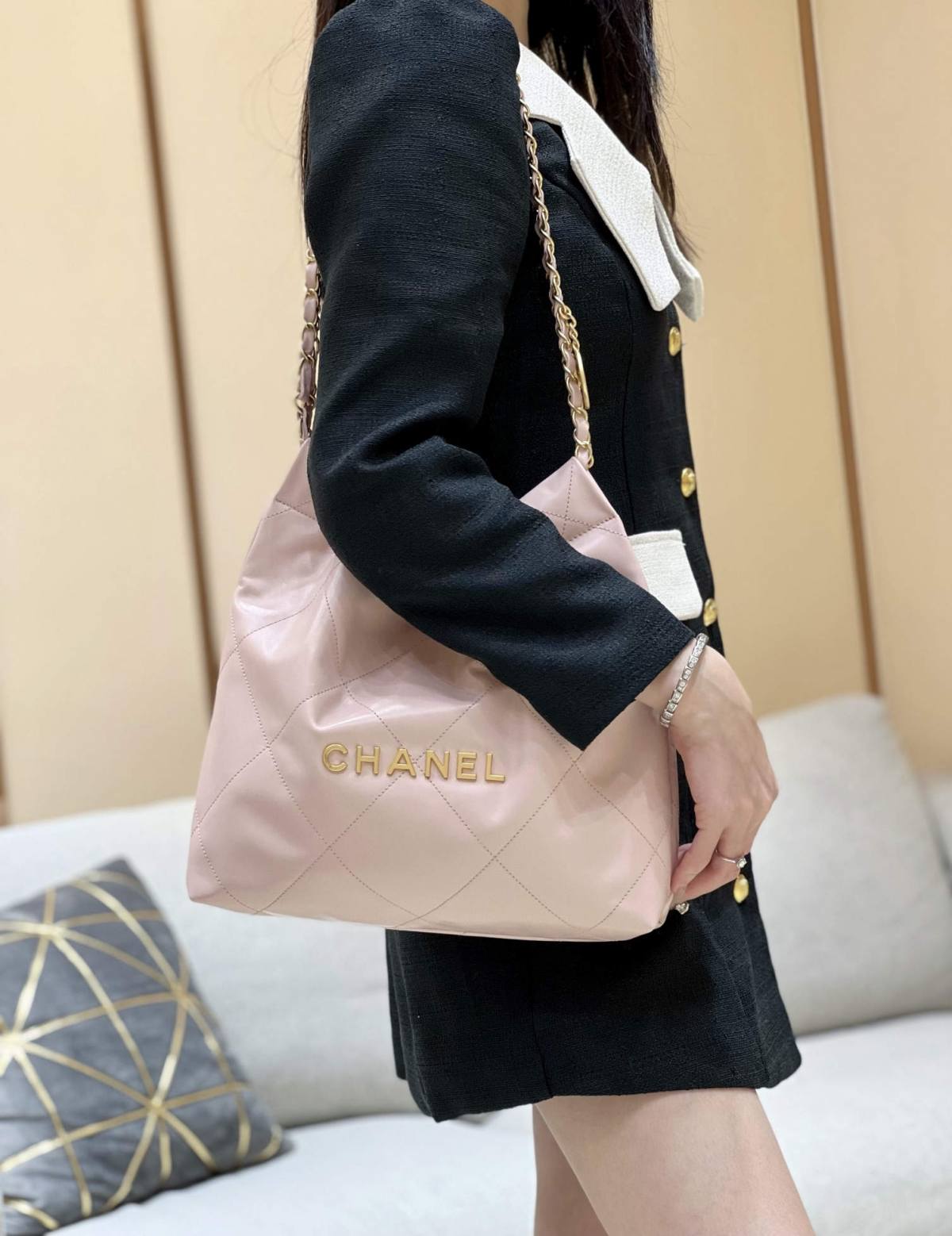 Ellebag super fake Franch Hass leather Chanel 22 Handbag craftsmanship in pink(2024 Dec Updated)-Best Quality Fake Louis Vuitton Bag Online Store, Replica designer bag ru