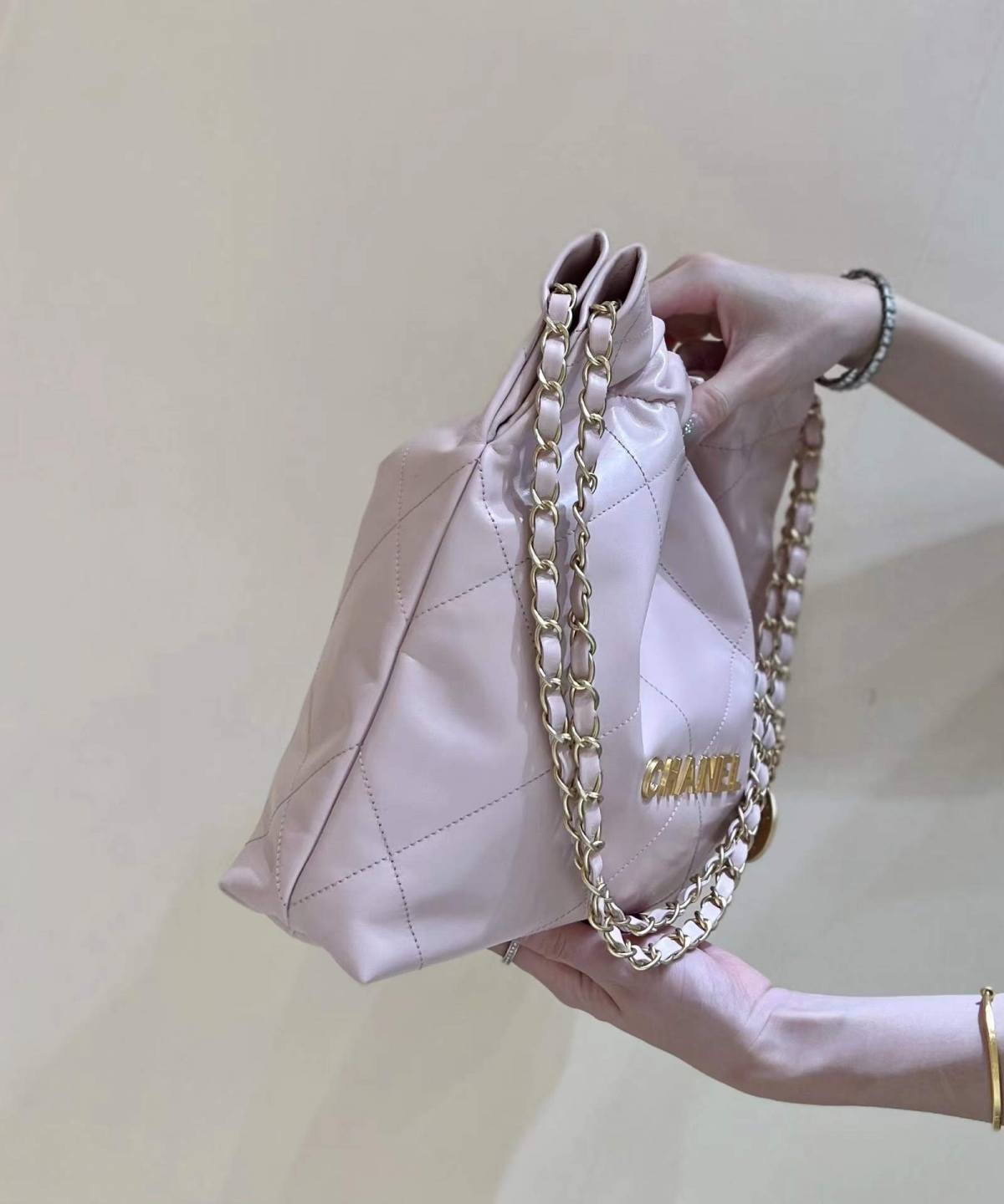 Ellebag super fake Franch Hass leather Chanel 22 Handbag craftsmanship in pink(2024 Dec Updated)-Best Quality Fake Louis Vuitton Bag Online Store, Replica designer bag ru