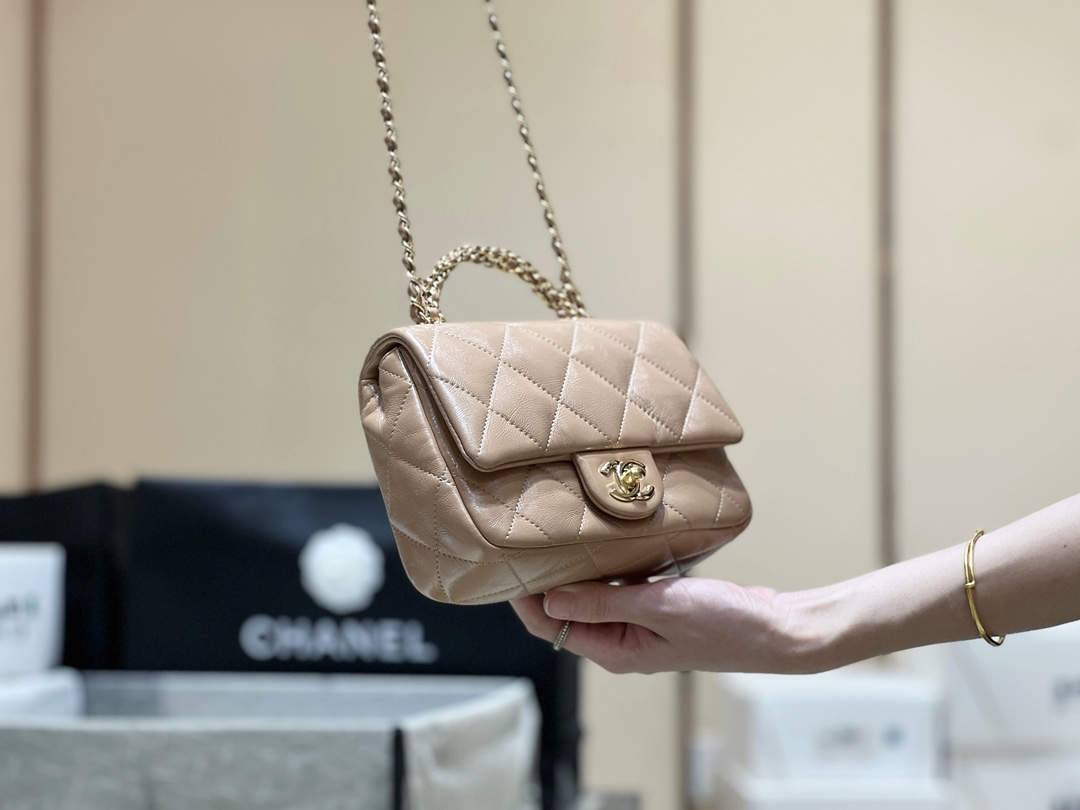 Ellebag super fake The 24B Mini Flap Bag with Top Handle: A Timeless Icon in Milk Tea Hues(2024 Dec Updated)-उत्तम गुणवत्ता नकली लुई Vuitton बैग ऑनलाइन स्टोर, प्रतिकृति डिजाइनर बैग ru