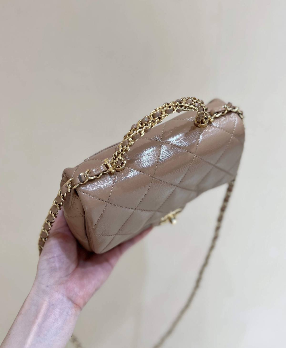 Ellebag super fake The 24B Mini Flap Bag with Top Handle: A Timeless Icon in Milk Tea Hues(2024 Dec Updated)-उत्तम गुणवत्ता नकली लुई Vuitton बैग ऑनलाइन स्टोर, प्रतिकृति डिजाइनर बैग ru