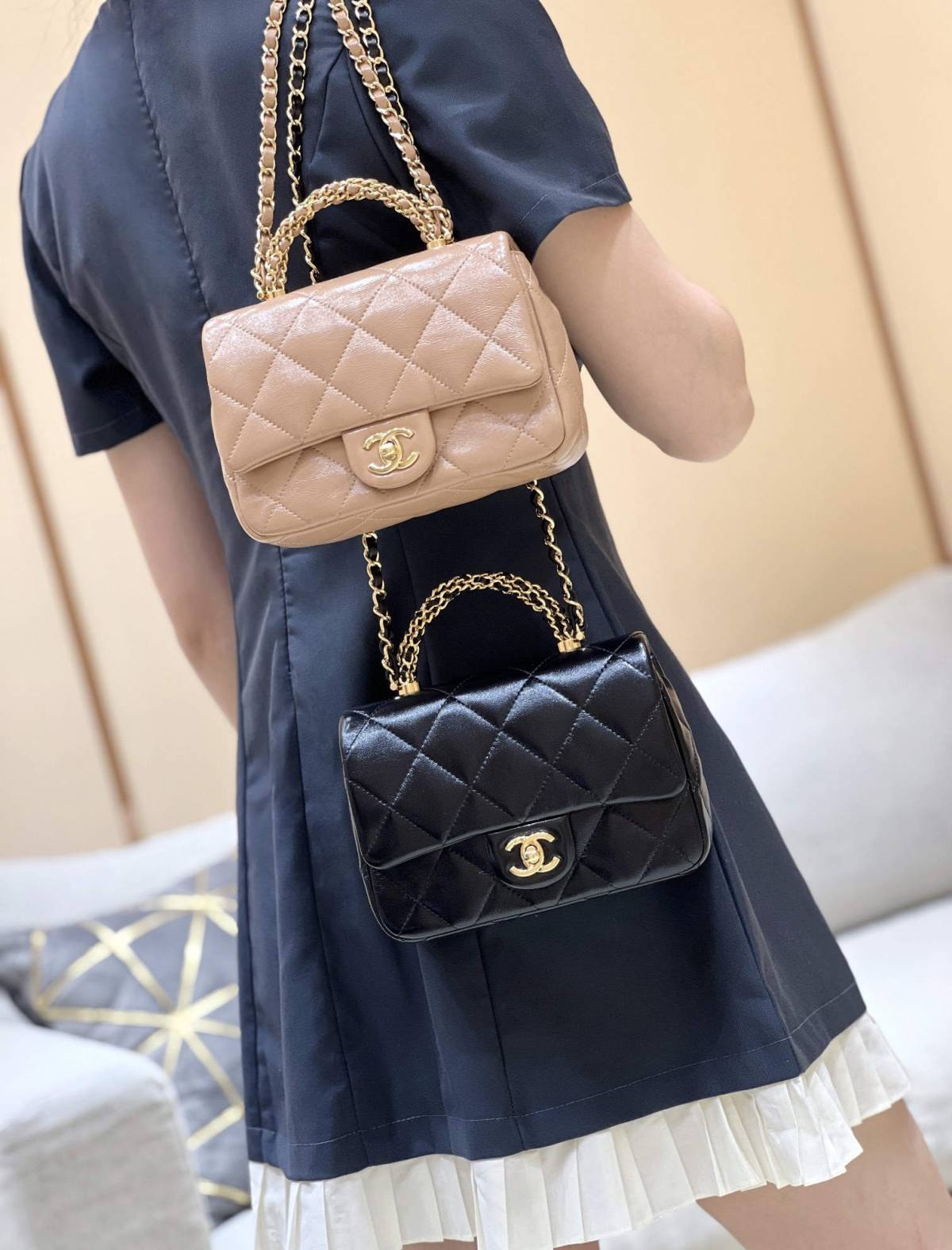 Ellebag super fake The 24B Mini Flap Bag with Top Handle: A Timeless Icon in Milk Tea Hues(2024 Dec Updated)-उत्तम गुणवत्ता नकली लुई Vuitton बैग ऑनलाइन स्टोर, प्रतिकृति डिजाइनर बैग ru