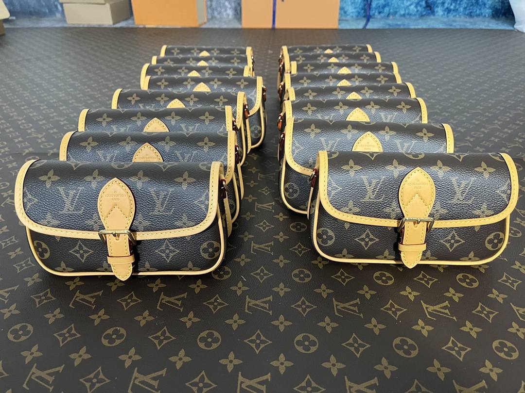 Ellebag’s 1:1 Replica of Louis Vuitton M83298 Nano Diane Handbag: A Luxurious Miniature Masterpiece  Introduction: The Art of Compact Luxury(2024 Dec Updated)-Best Quality Fake Louis Vuitton Bag Online Store, Replica designer bag ru