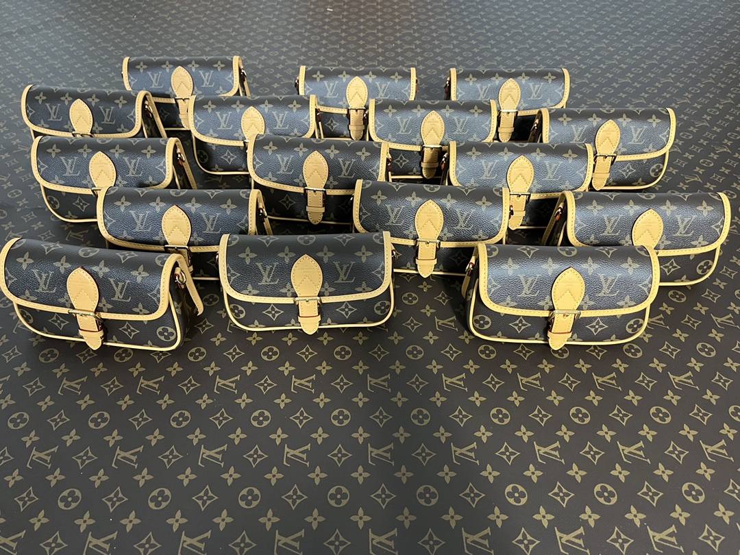 Ellebag’s 1:1 Replica of Louis Vuitton M83298 Nano Diane Handbag: A Luxurious Miniature Masterpiece  Introduction: The Art of Compact Luxury(2024 Dec Updated)-Best Quality Fake Louis Vuitton Bag Online Store, Replica designer bag ru