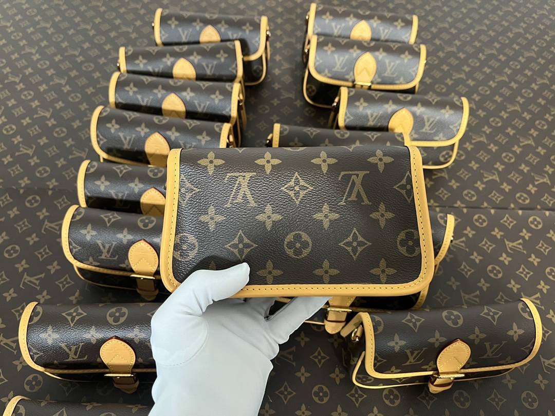 Ellebag’s 1:1 Replica of Louis Vuitton M83298 Nano Diane Handbag: A Luxurious Miniature Masterpiece  Introduction: The Art of Compact Luxury(2024 Dec Updated)-Best Quality Fake Louis Vuitton Bag Online Store, Replica designer bag ru