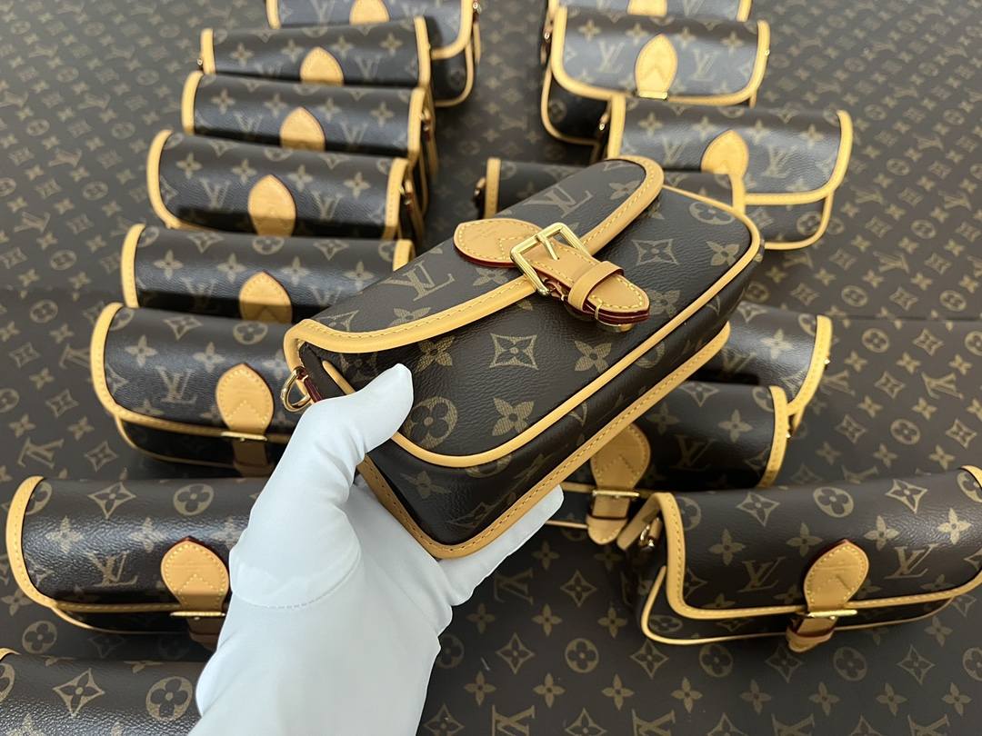 Ellebag’s 1:1 Replica of Louis Vuitton M83298 Nano Diane Handbag: A Luxurious Miniature Masterpiece  Introduction: The Art of Compact Luxury(2024 Dec Updated)-Best Quality Fake Louis Vuitton Bag Online Store, Replica designer bag ru