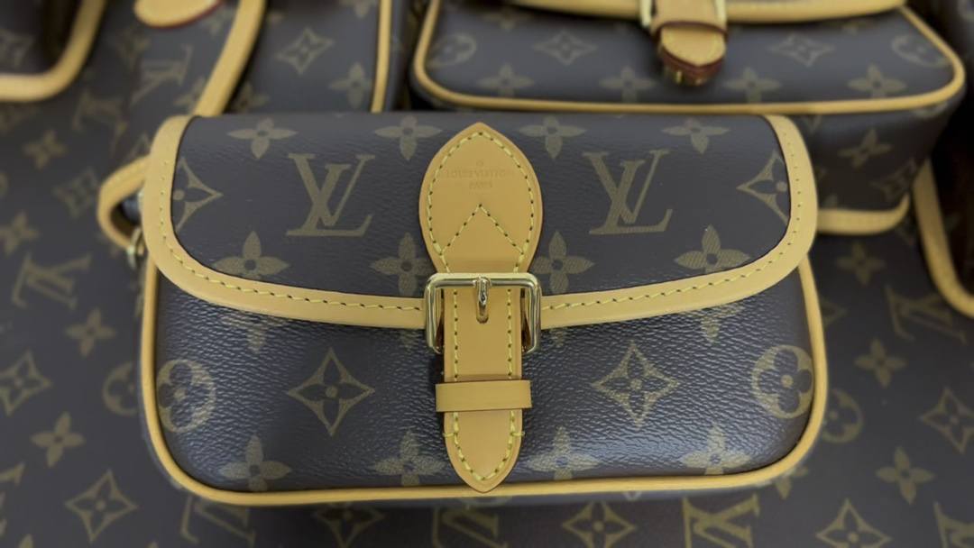 Ellebag’s 1:1 Replica of Louis Vuitton M83298 Nano Diane Handbag: A Luxurious Miniature Masterpiece  Introduction: The Art of Compact Luxury(2024 Dec Updated)-Best Quality Fake Louis Vuitton Bag Online Store, Replica designer bag ru