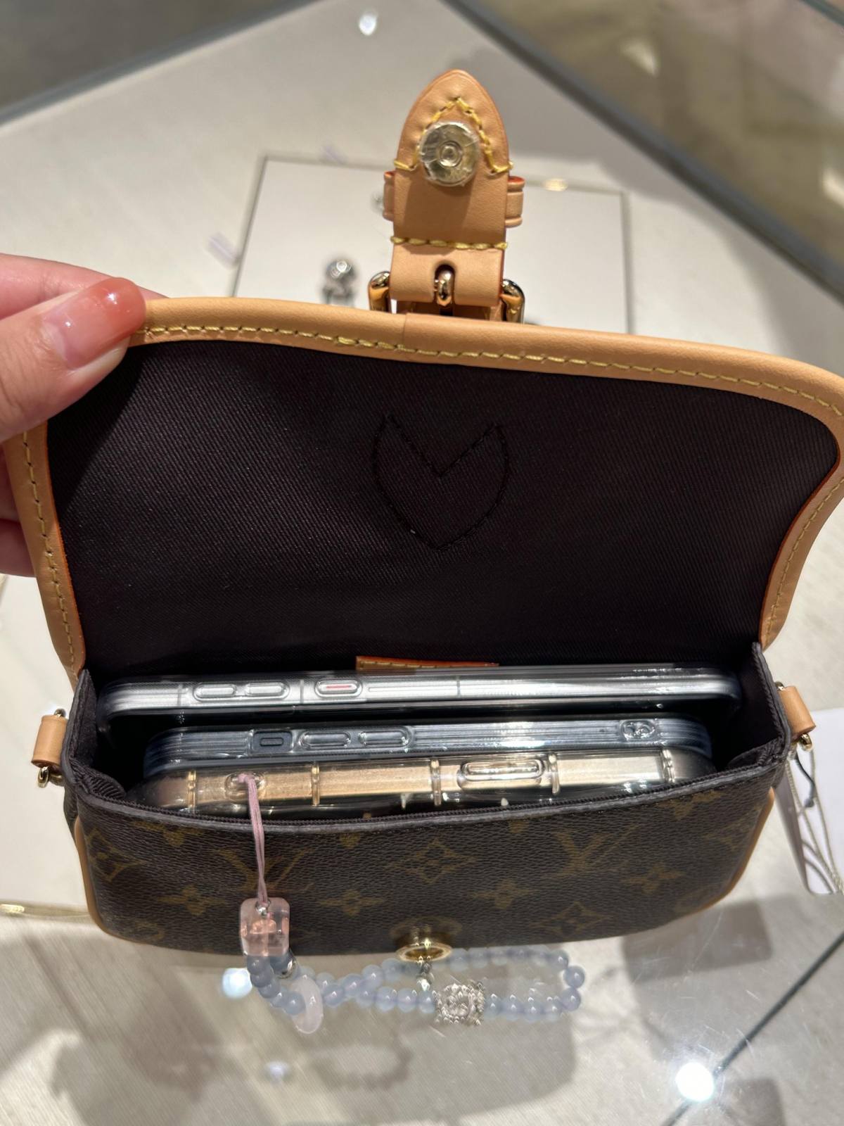 Ellebag’s 1:1 Replica of Louis Vuitton M83298 Nano Diane Handbag: A Luxurious Miniature Masterpiece  Introduction: The Art of Compact Luxury(2024 Dec Updated)-Best Quality Fake Louis Vuitton Bag Online Store, Replica designer bag ru