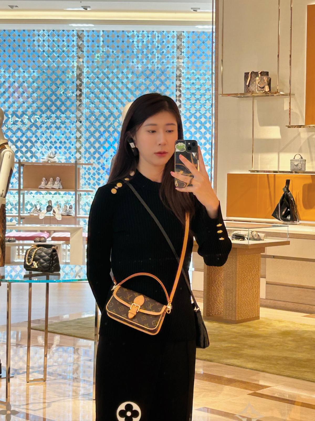 Ellebag’s 1:1 Replica of Louis Vuitton M83298 Nano Diane Handbag: A Luxurious Miniature Masterpiece  Introduction: The Art of Compact Luxury(2024 Dec Updated)-Best Quality Fake Louis Vuitton Bag Online Store, Replica designer bag ru