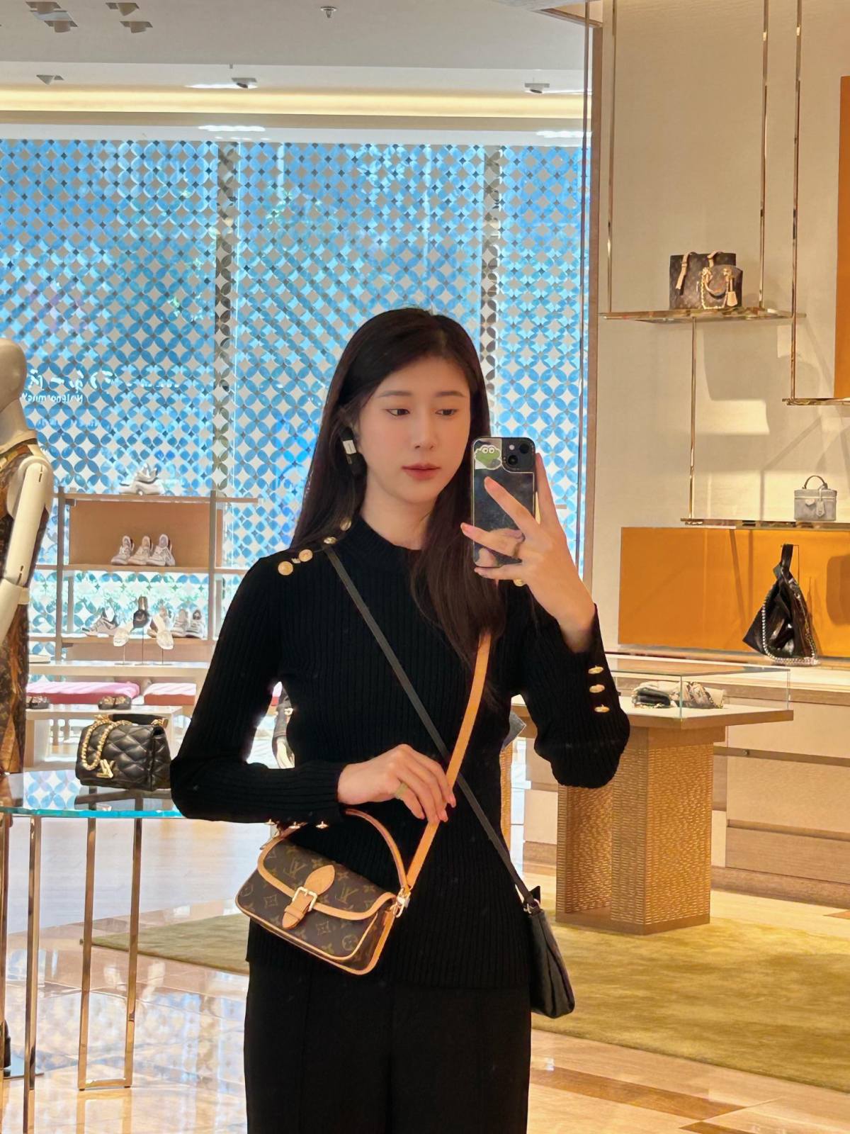 Ellebag’s 1:1 Replica of Louis Vuitton M83298 Nano Diane Handbag: A Luxurious Miniature Masterpiece  Introduction: The Art of Compact Luxury(2024 Dec Updated)-Best Quality Fake Louis Vuitton Bag Online Store, Replica designer bag ru