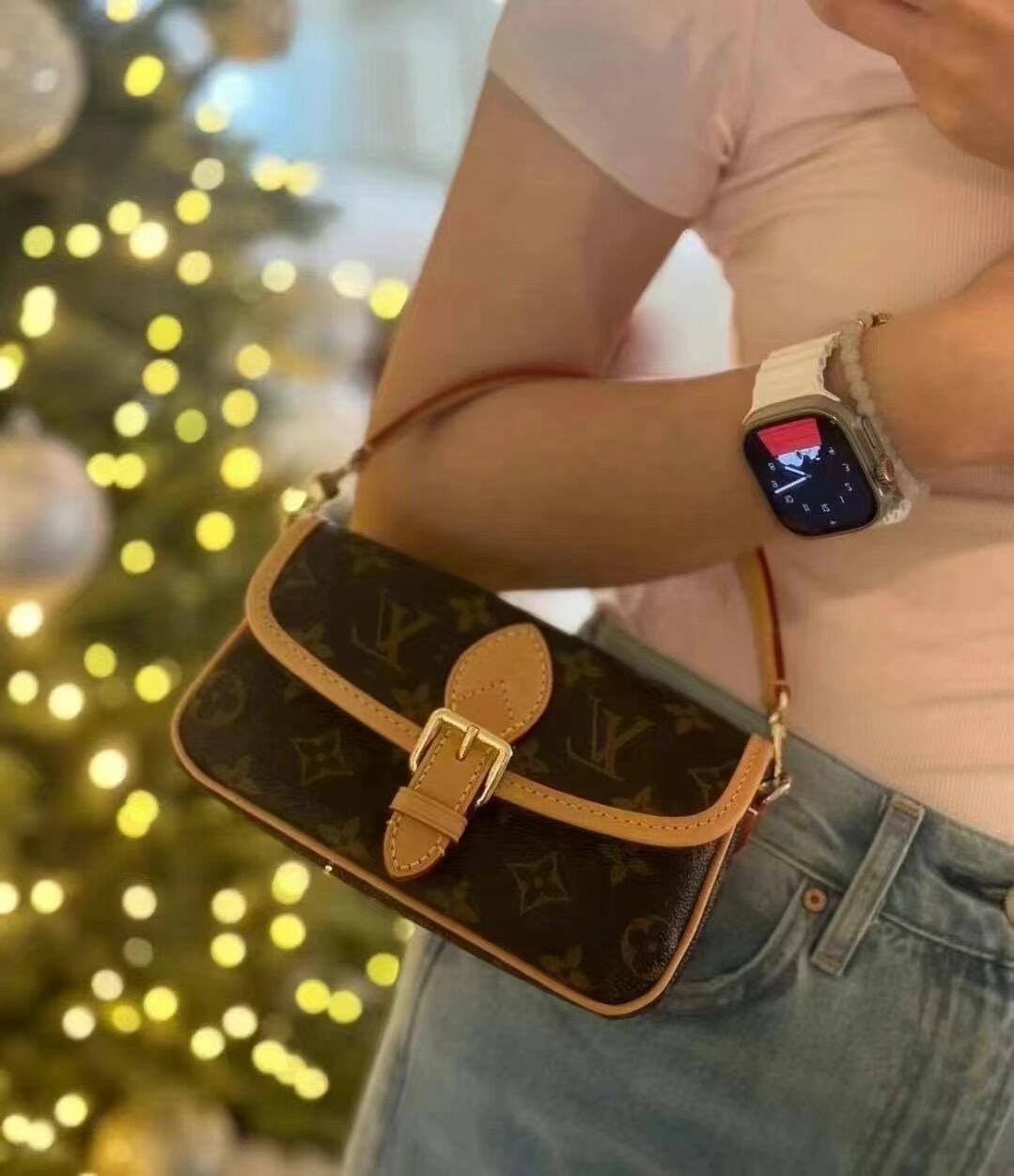 Ellebag’s 1:1 Replica of Louis Vuitton M83298 Nano Diane Handbag: A Luxurious Miniature Masterpiece  Introduction: The Art of Compact Luxury(2024 Dec Updated)-Best Quality Fake Louis Vuitton Bag Online Store, Replica designer bag ru