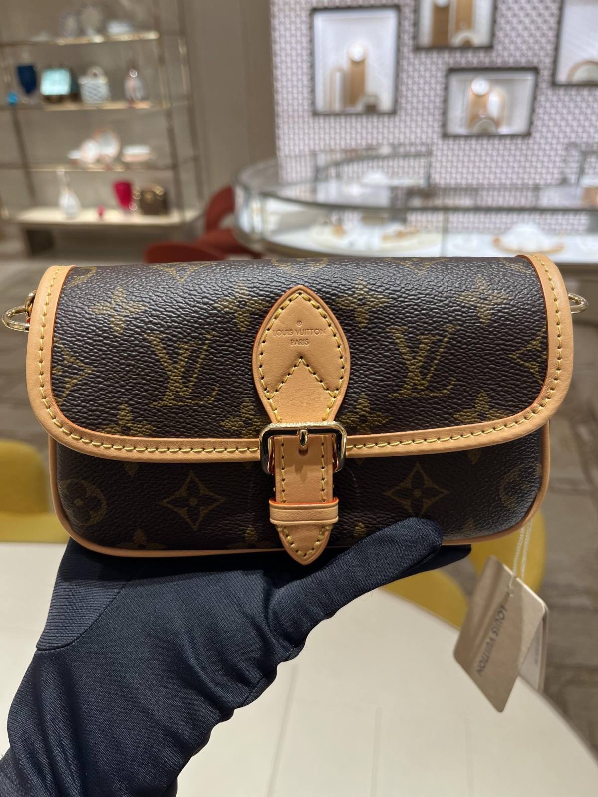 Ellebag’s 1:1 Replica of Louis Vuitton M83298 Nano Diane Handbag: A Luxurious Miniature Masterpiece  Introduction: The Art of Compact Luxury(2024 Dec Updated)-Best Quality Fake Louis Vuitton Bag Online Store, Replica designer bag ru