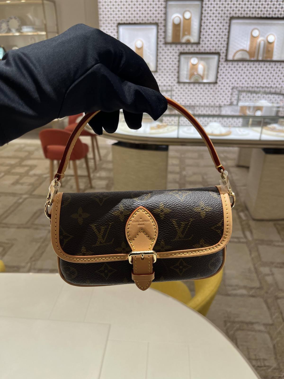 Ellebag’s 1:1 Replica of Louis Vuitton M83298 Nano Diane Handbag: A Luxurious Miniature Masterpiece  Introduction: The Art of Compact Luxury(2024 Dec Updated)-Best Quality Fake Louis Vuitton Bag Online Store, Replica designer bag ru