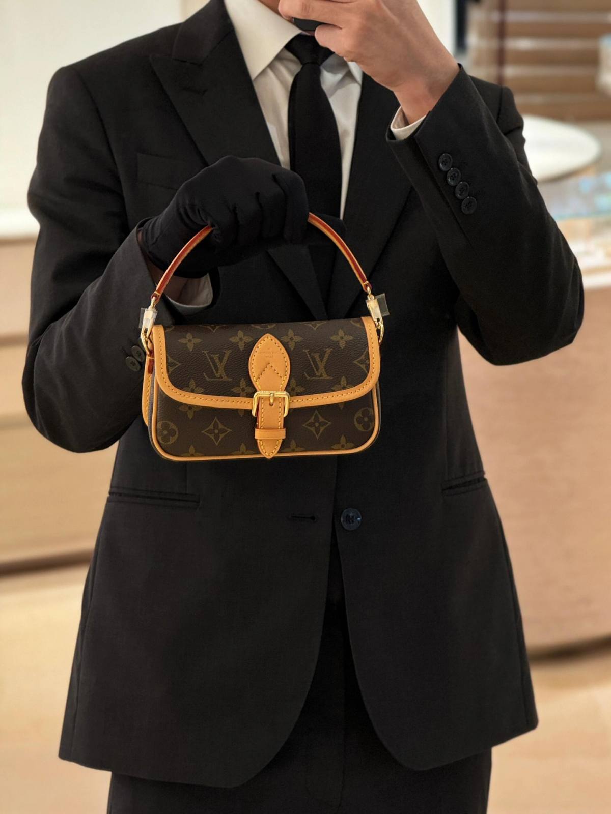 Ellebag’s 1:1 Replica of Louis Vuitton M83298 Nano Diane Handbag: A Luxurious Miniature Masterpiece  Introduction: The Art of Compact Luxury(2024 Dec Updated)-Best Quality Fake Louis Vuitton Bag Online Store, Replica designer bag ru