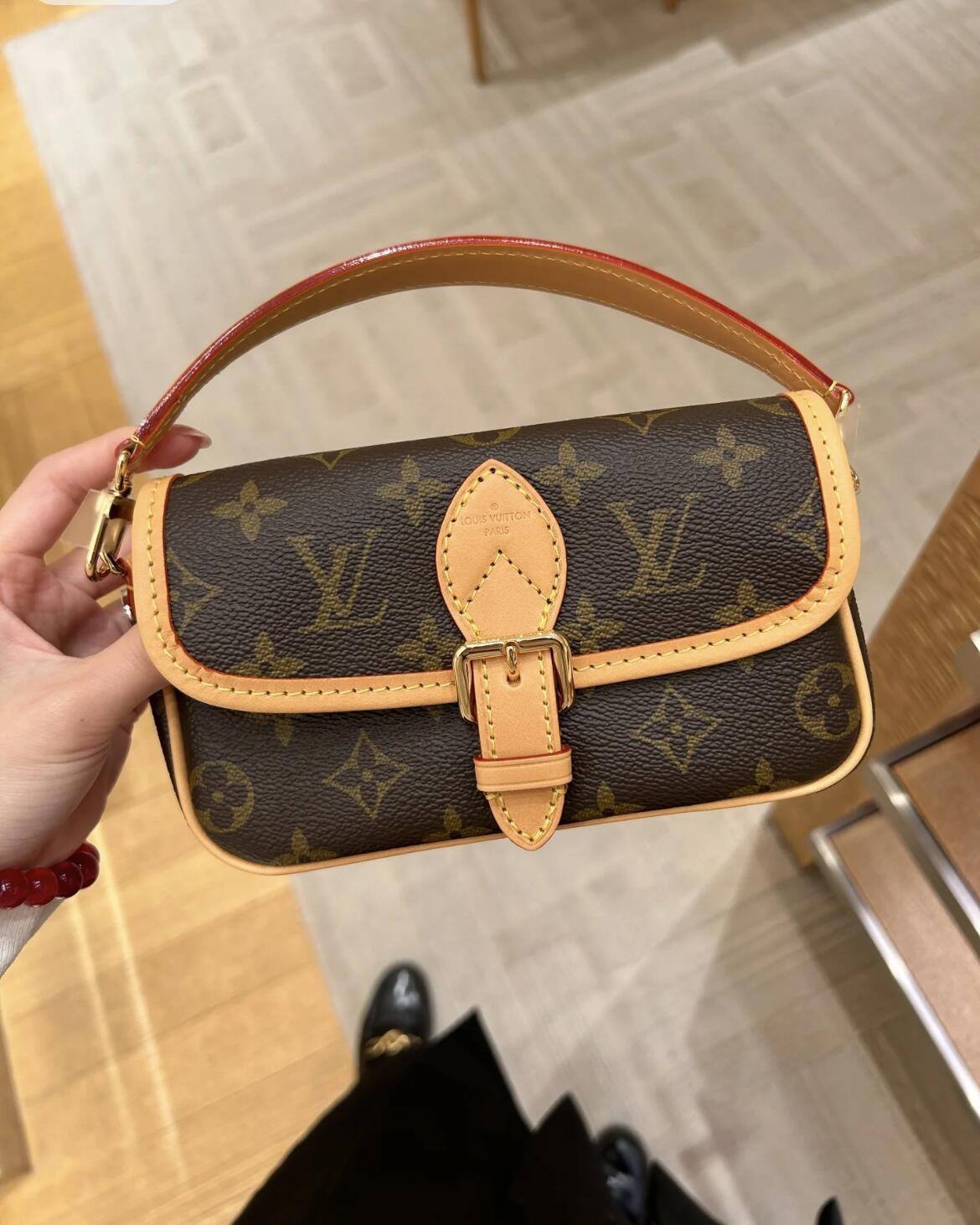 Ellebag’s 1:1 Replica of Louis Vuitton M83298 Nano Diane Handbag: A Luxurious Miniature Masterpiece  Introduction: The Art of Compact Luxury(2024 Dec Updated)-Best Quality Fake Louis Vuitton Bag Online Store, Replica designer bag ru