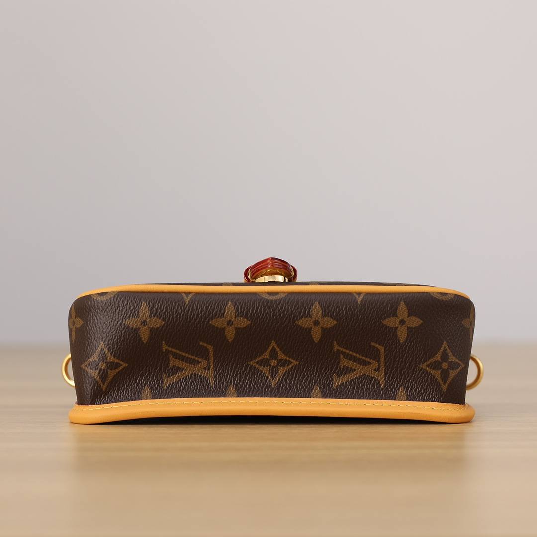 Ellebag’s 1:1 Replica of Louis Vuitton M83298 Nano Diane Handbag: A Luxurious Miniature Masterpiece  Introduction: The Art of Compact Luxury(2024 Dec Updated)-Best Quality Fake Louis Vuitton Bag Online Store, Replica designer bag ru