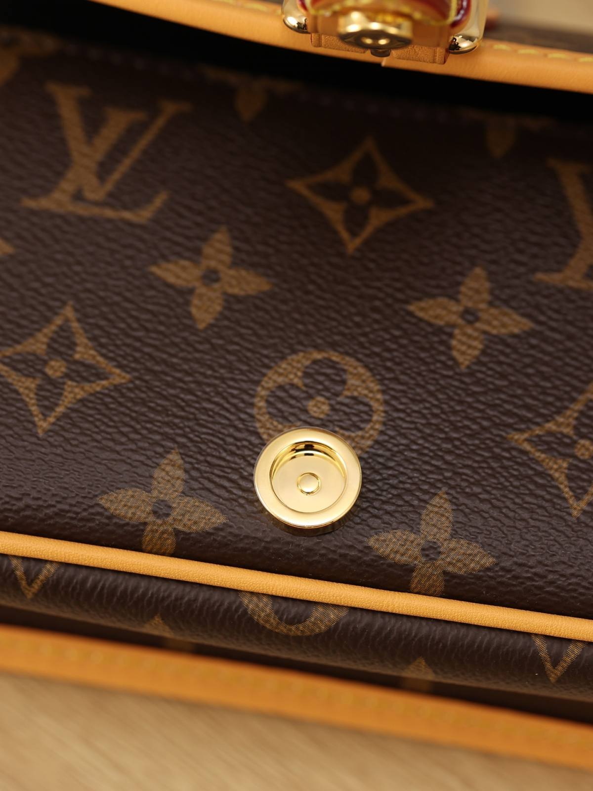 Ellebag’s 1:1 Replica of Louis Vuitton M83298 Nano Diane Handbag: A Luxurious Miniature Masterpiece  Introduction: The Art of Compact Luxury(2024 Dec Updated)-Best Quality Fake Louis Vuitton Bag Online Store, Replica designer bag ru