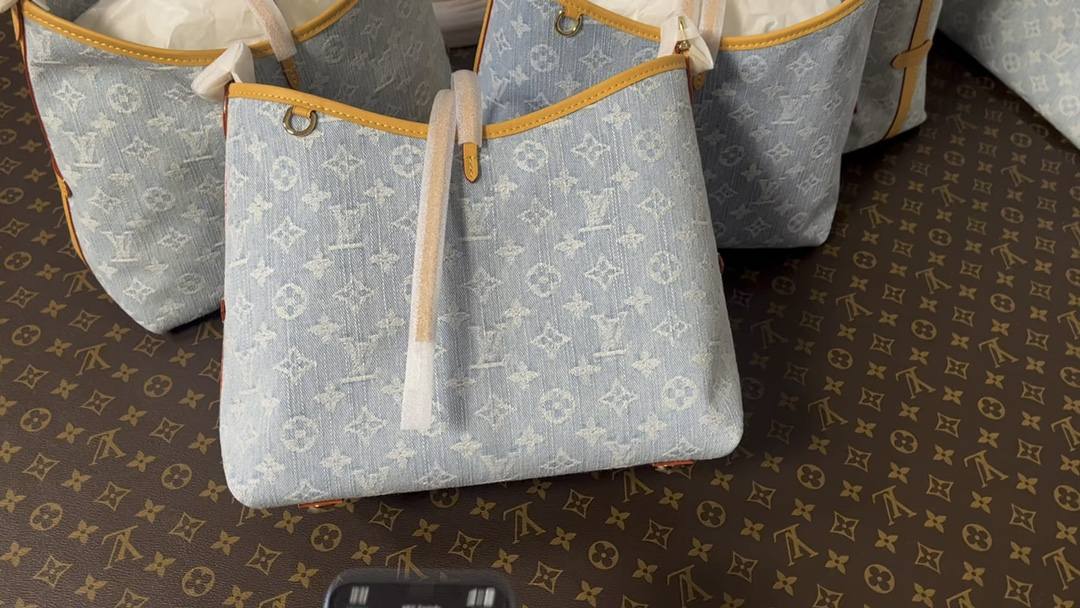 Ellebag’s Art of Precision: M11462 Carryall Small Handbag – A Perfect 1:1 Replica of Louis Vuitton’s Monogram Denim Carryall(2024 Dec Updated)-Best Quality Fake Louis Vuitton Bag Online Store, Replica designer bag ru