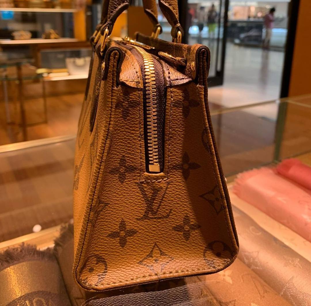 Ellebag’s Craftsmanship: M46653 OnTheGo East West Handbag – A 1:1 Replica of Louis Vuitton’s Latest Icon(2024 Dec Updated)-Best Quality Fake Louis Vuitton Bag Online Store, Replica designer bag ru