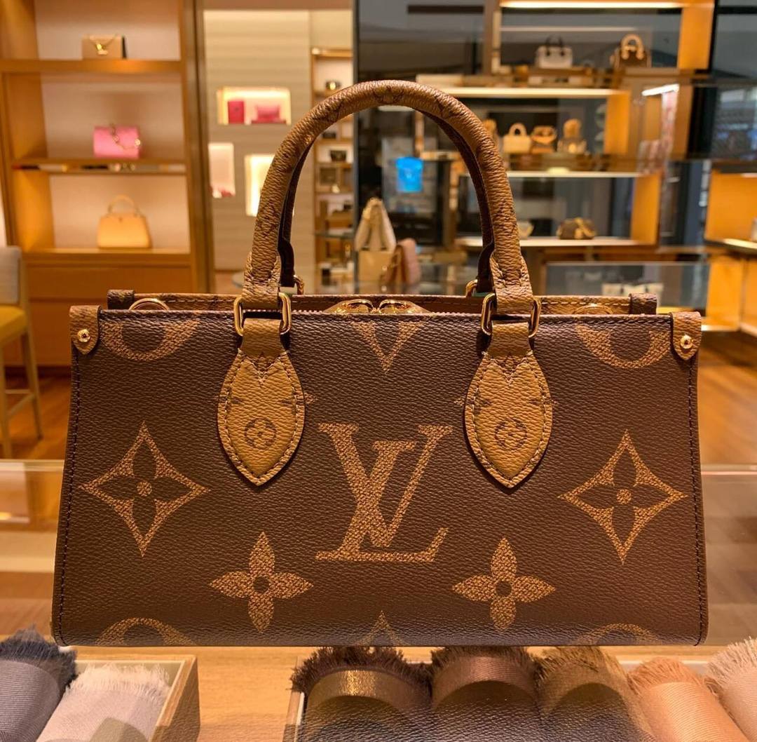 Ellebag’s Craftsmanship: M46653 OnTheGo East West Handbag – A 1:1 Replica of Louis Vuitton’s Latest Icon(2024 Dec Updated)-Best Quality Fake Louis Vuitton Bag Online Store, Replica designer bag ru