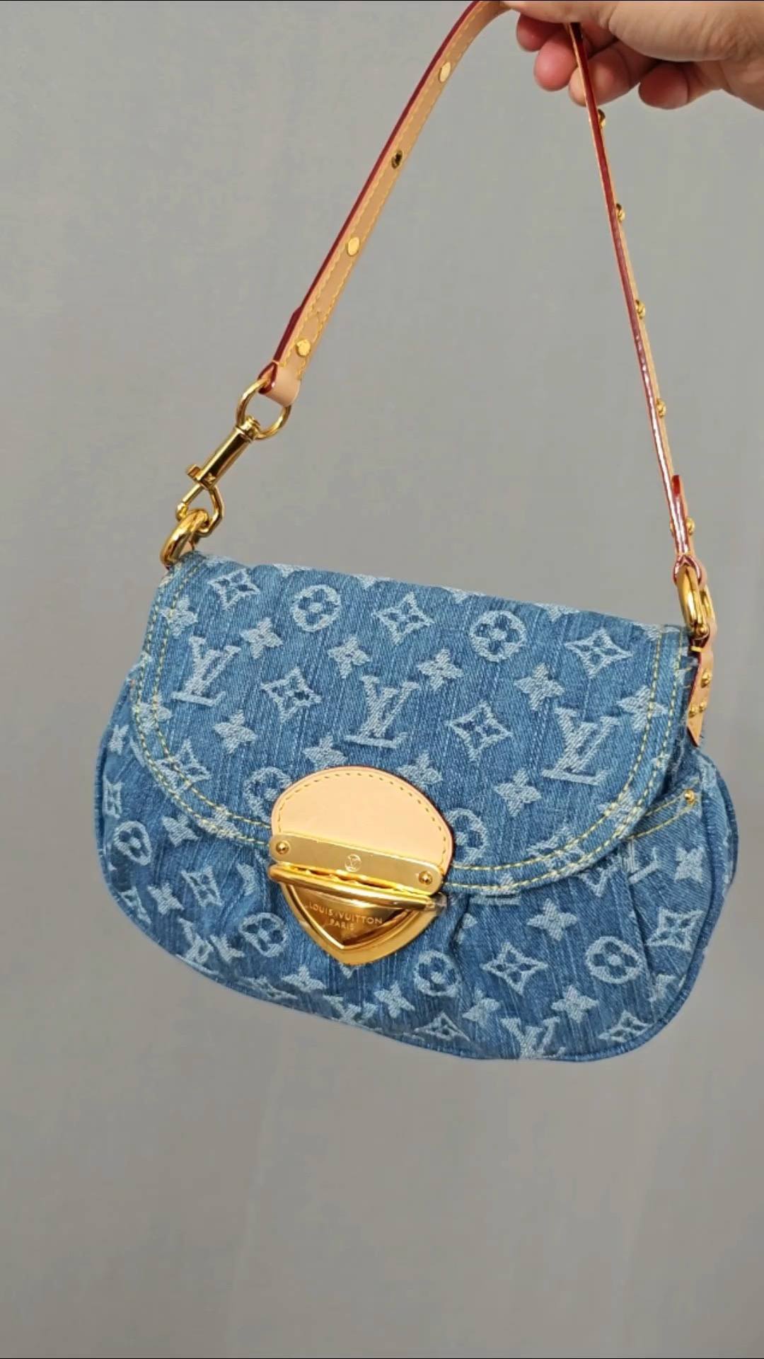 Ellebag’s Craftsmanship: The 1:1 Replica of Louis Vuitton M46829 Sunset Handbag – A Masterpiece in Monogram Denim(2024 Dec Updated)-Best Quality Fake Louis Vuitton Bag Online Store, Replica designer bag ru