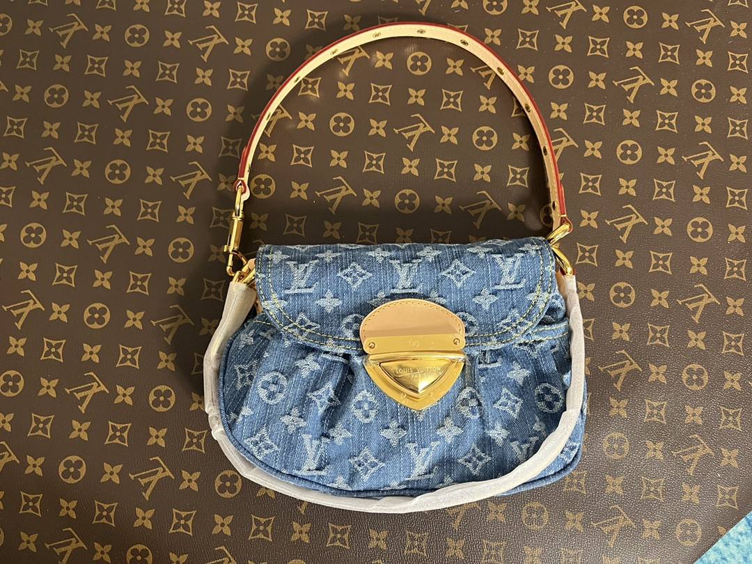 Ellebag’s Craftsmanship: The 1:1 Replica of Louis Vuitton M46829 Sunset Handbag – A Masterpiece in Monogram Denim(2024 Dec Updated)-Best Quality Fake Louis Vuitton Bag Online Store, Replica designer bag ru