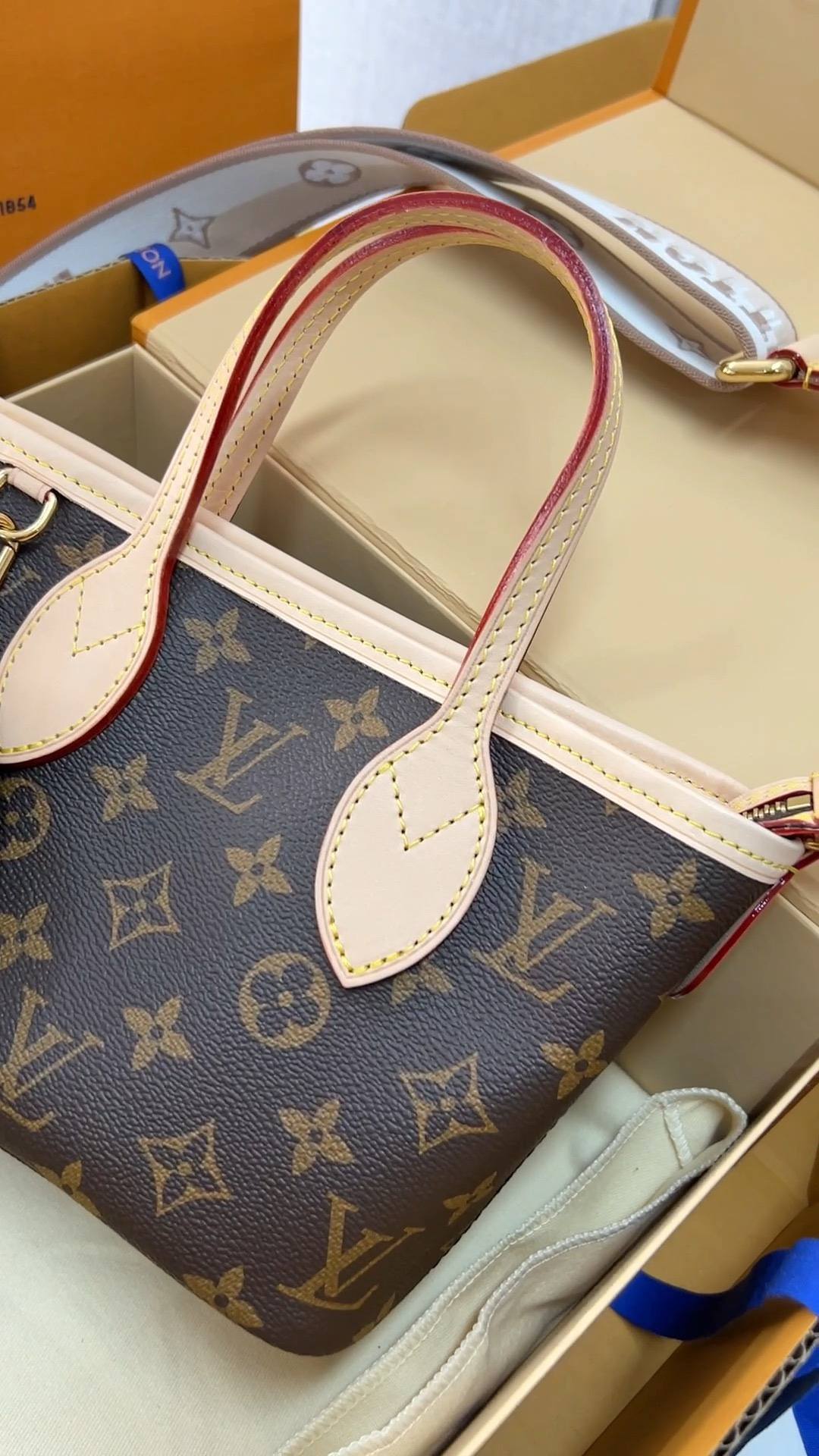 Ellebag’s Masterful 1:1 Replica of Louis Vuitton M46705 NEVERFULL BB Handbag(2024 Dec Updated)-Best Quality Fake Louis Vuitton Bag Online Store, Replica designer bag ru