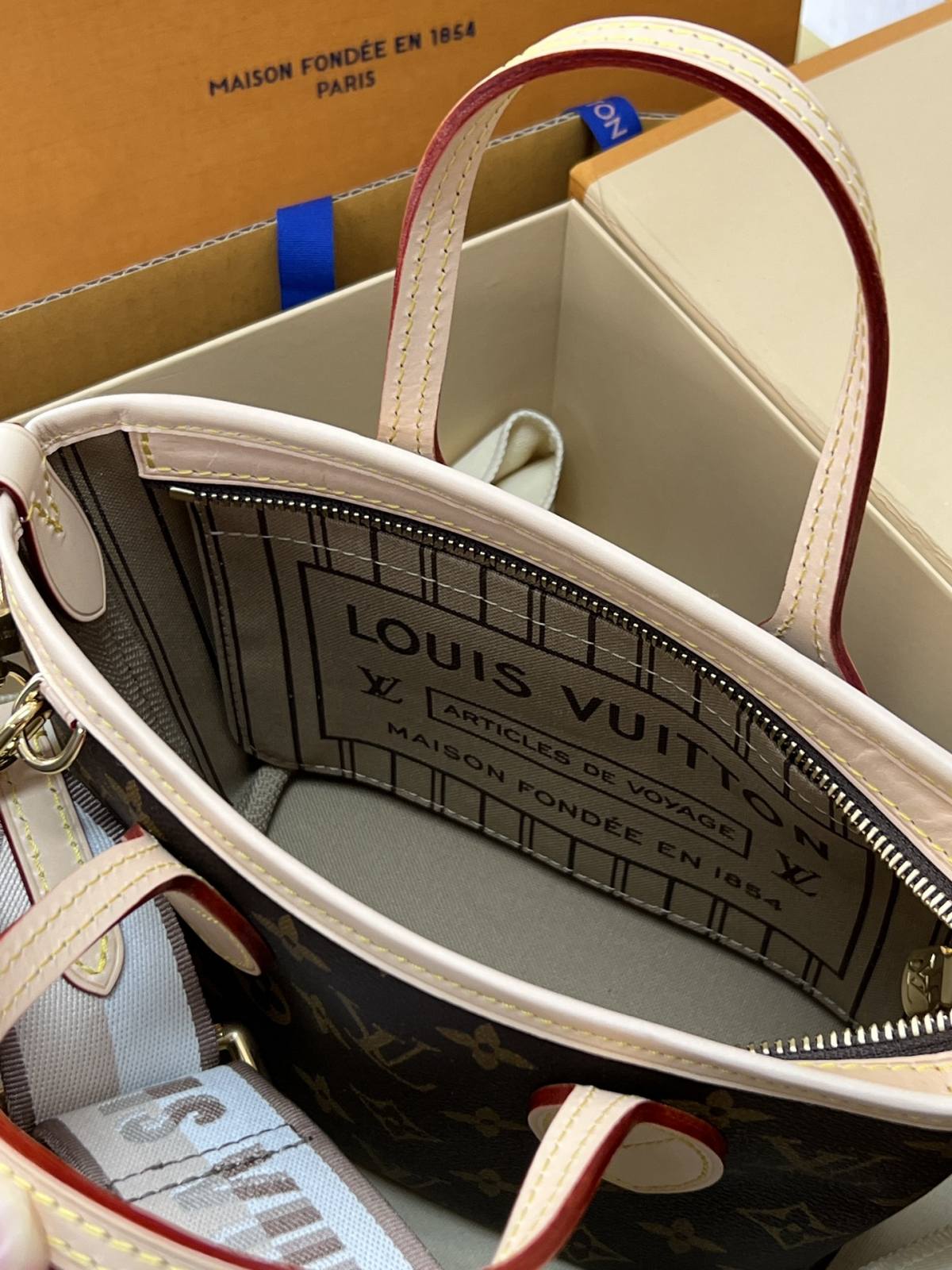 Ellebag’s Masterful 1:1 Replica of Louis Vuitton M46705 NEVERFULL BB Handbag(2024 Dec Updated)-Best Quality Fake Louis Vuitton Bag Online Store, Replica designer bag ru