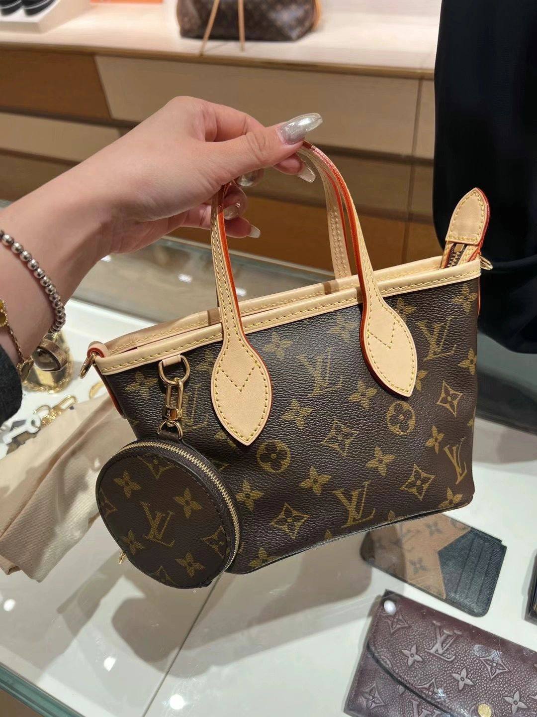 Ellebag’s Masterful 1:1 Replica of Louis Vuitton M46705 NEVERFULL BB Handbag(2024 Dec Updated)-Best Quality Fake Louis Vuitton Bag Online Store, Replica designer bag ru