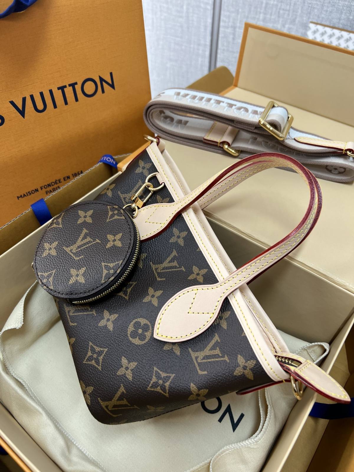 Ellebag’s Masterful 1:1 Replica of Louis Vuitton M46705 NEVERFULL BB Handbag(2024 Dec Updated)-Best Quality Fake Louis Vuitton Bag Online Store, Replica designer bag ru