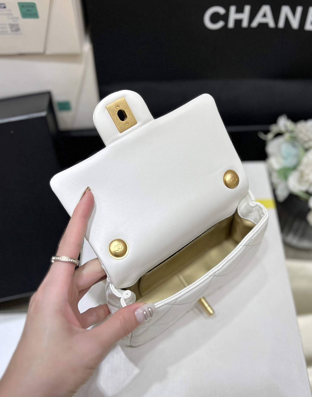 Ellebag Super replica Chanel Mini Flap Bag (AS4868): The Epitome of Craftsmanship and Elegance(2024 Dec updated)-Best Quality Fake Louis Vuitton Bag Online Store, Replica designer bag ru