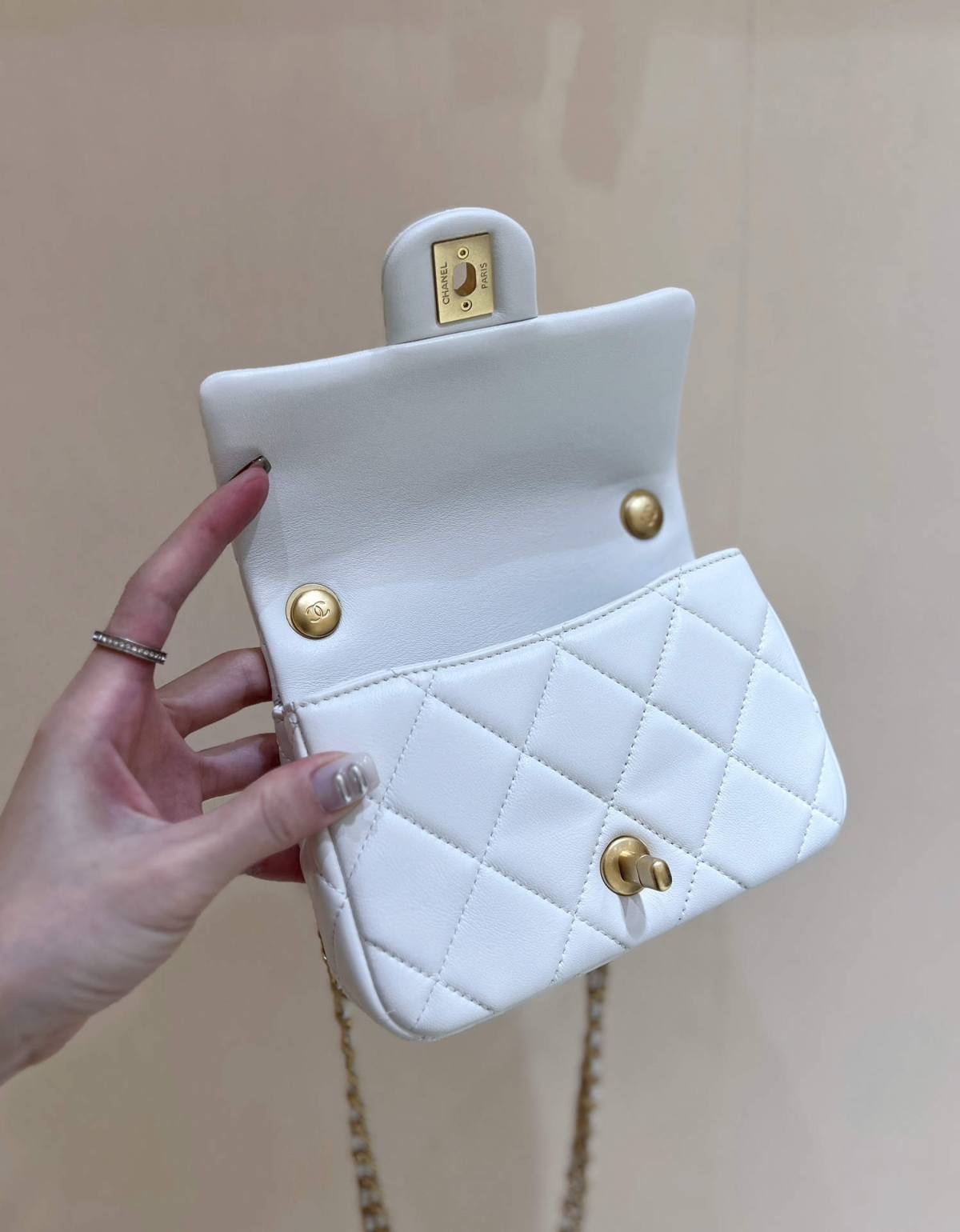 Ellebag Super replica Chanel Mini Flap Bag (AS4868): The Epitome of Craftsmanship and Elegance(2024 Dec updated)-Best Quality Fake Louis Vuitton Bag Online Store, Replica designer bag ru