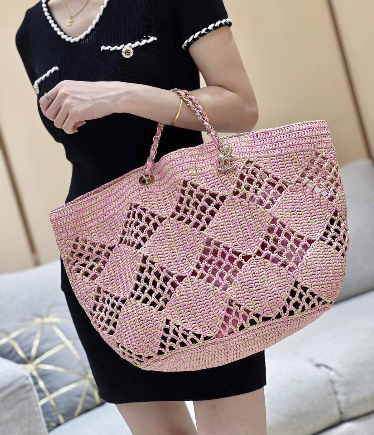 Ellebag super top replica Chanel Large Tote Raffia Bag: An Icon of 2024’s Trends(2024 Dec Updated)-L-Aħjar Kwalità Foloz Louis Vuitton Bag Online Store, Replica designer bag ru