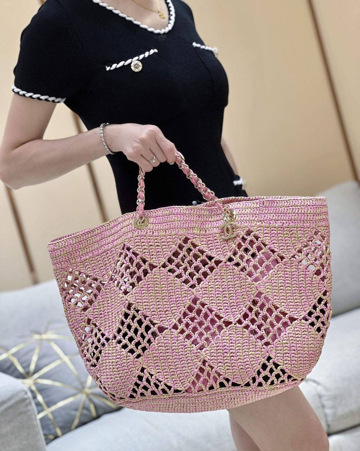 Ellebag super top replica Chanel Large Tote Raffia Bag: An Icon of 2024’s Trends(2024 Dec Updated)-L-Aħjar Kwalità Foloz Louis Vuitton Bag Online Store, Replica designer bag ru