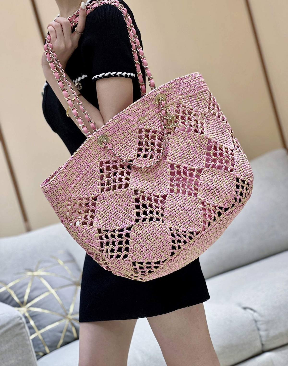 Ellebag super top replica Chanel Large Tote Raffia Bag: An Icon of 2024’s Trends(2024 Dec Updated)-L-Aħjar Kwalità Foloz Louis Vuitton Bag Online Store, Replica designer bag ru