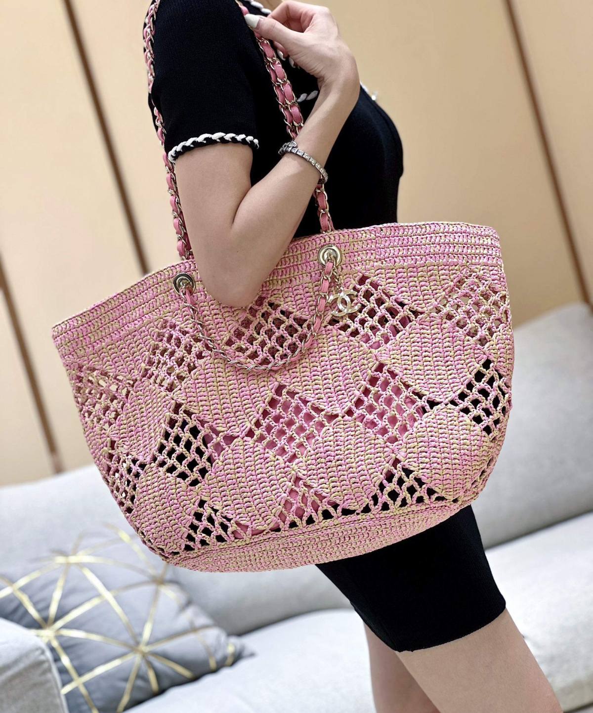 Ellebag super top replica Chanel Large Tote Raffia Bag: An Icon of 2024’s Trends(2024 Dec Updated)-L-Aħjar Kwalità Foloz Louis Vuitton Bag Online Store, Replica designer bag ru