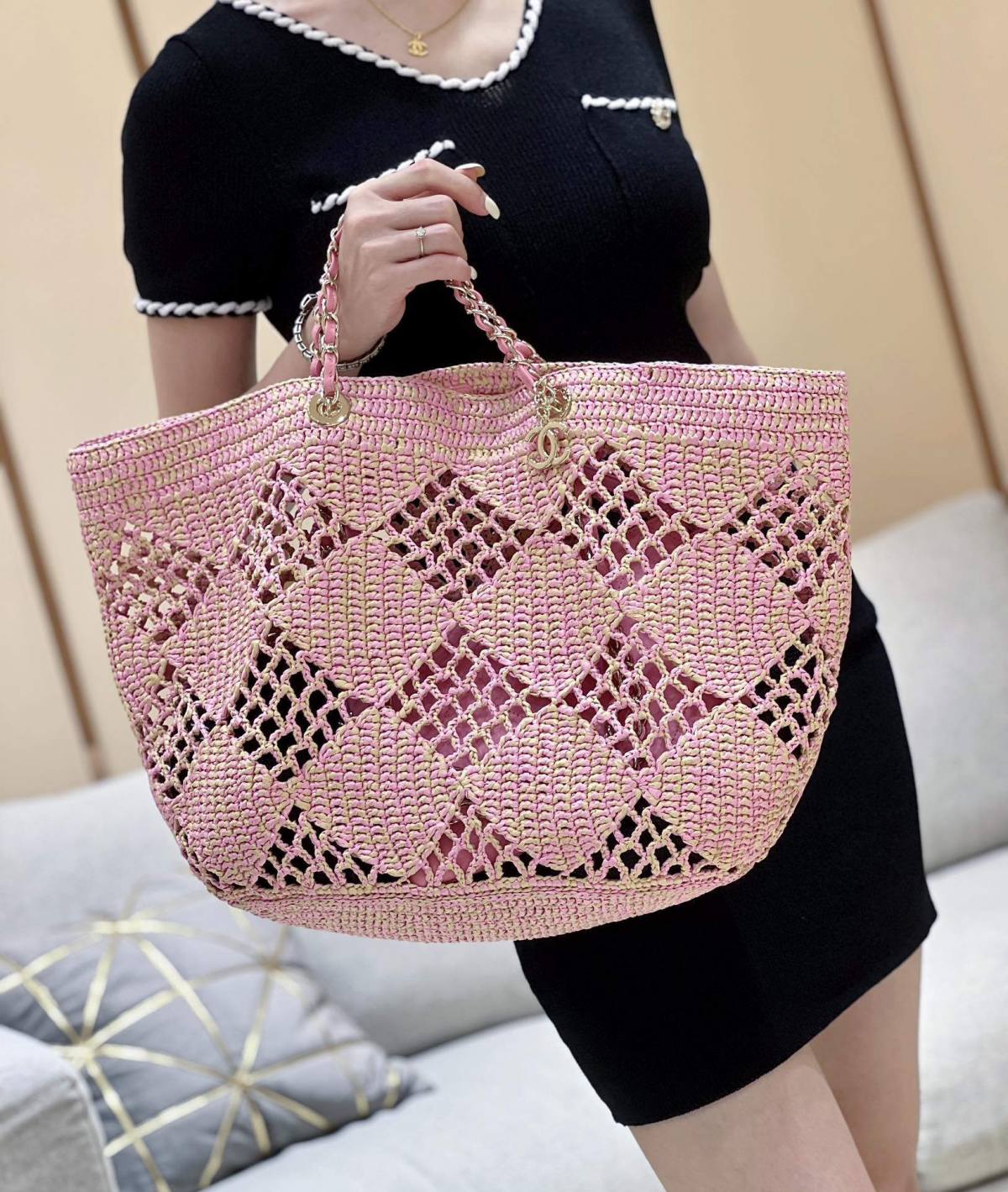 Ellebag super top replica Chanel Large Tote Raffia Bag: An Icon of 2024’s Trends(2024 Dec Updated)-L-Aħjar Kwalità Foloz Louis Vuitton Bag Online Store, Replica designer bag ru