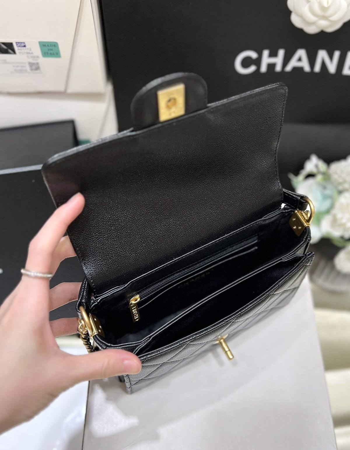 Ellebag top fake Chanel’s Flap Bag with Top Handle in Grained Shiny Calfskin(2024 Dec Updated)-L-Aħjar Kwalità Foloz Louis Vuitton Bag Online Store, Replica designer bag ru