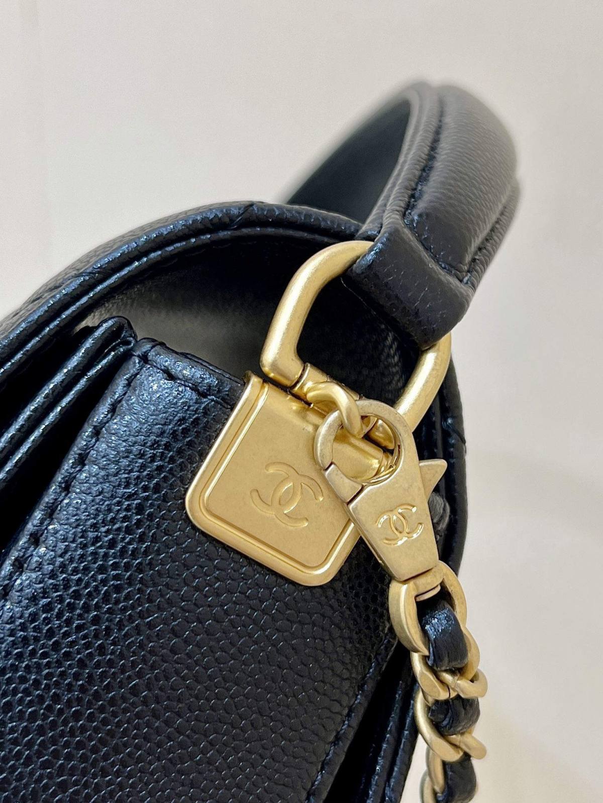 Ellebag top fake Chanel’s Flap Bag with Top Handle in Grained Shiny Calfskin(2024 Dec Updated)-L-Aħjar Kwalità Foloz Louis Vuitton Bag Online Store, Replica designer bag ru