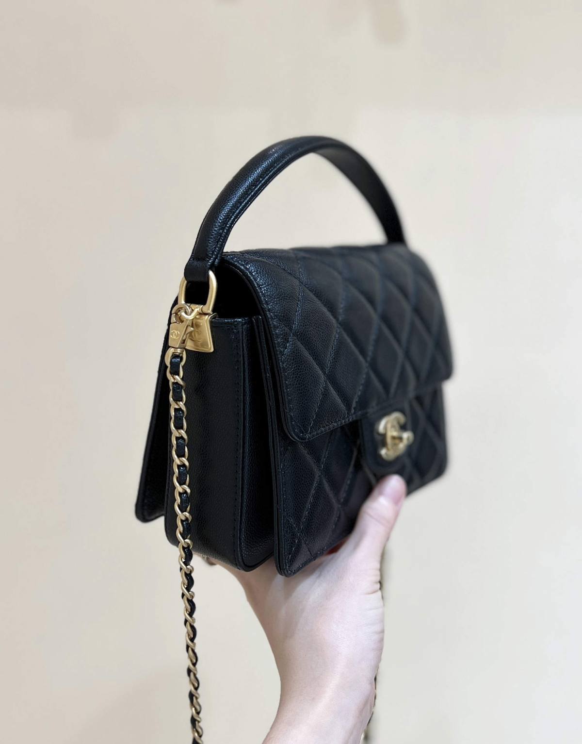 Ellebag top fake Chanel’s Flap Bag with Top Handle in Grained Shiny Calfskin(2024 Dec Updated)-L-Aħjar Kwalità Foloz Louis Vuitton Bag Online Store, Replica designer bag ru