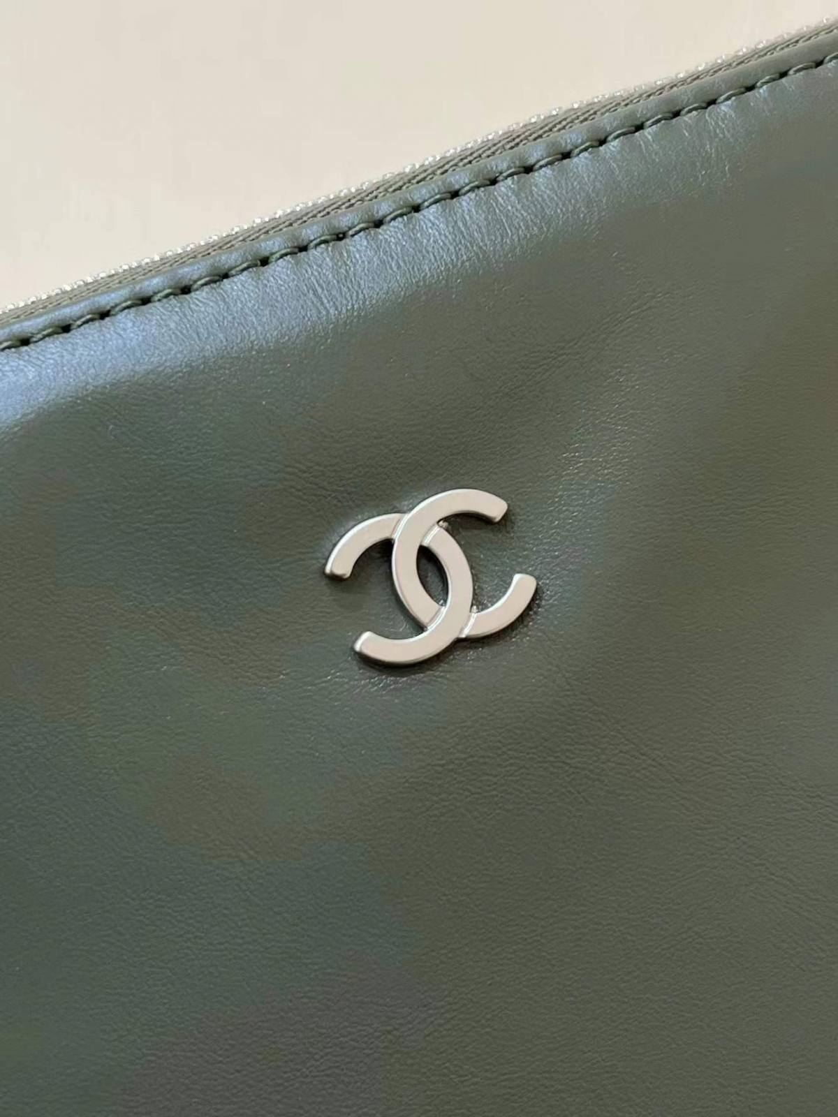 Ellebag top replica Chanel 22 Handbag in Green: A Testament to Excellence in Craftsmanship(2024 Dec Updated)-L-Aħjar Kwalità Foloz Louis Vuitton Bag Online Store, Replica designer bag ru