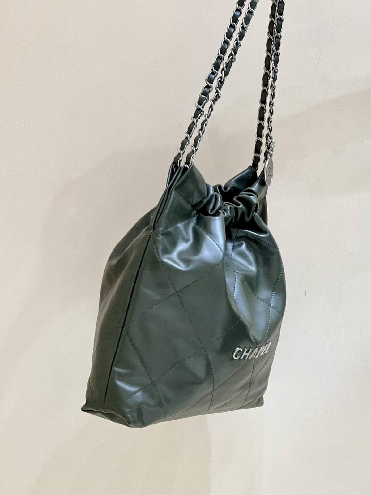 Ellebag top replica Chanel 22 Handbag in Green: A Testament to Excellence in Craftsmanship(2024 Dec Updated)-L-Aħjar Kwalità Foloz Louis Vuitton Bag Online Store, Replica designer bag ru