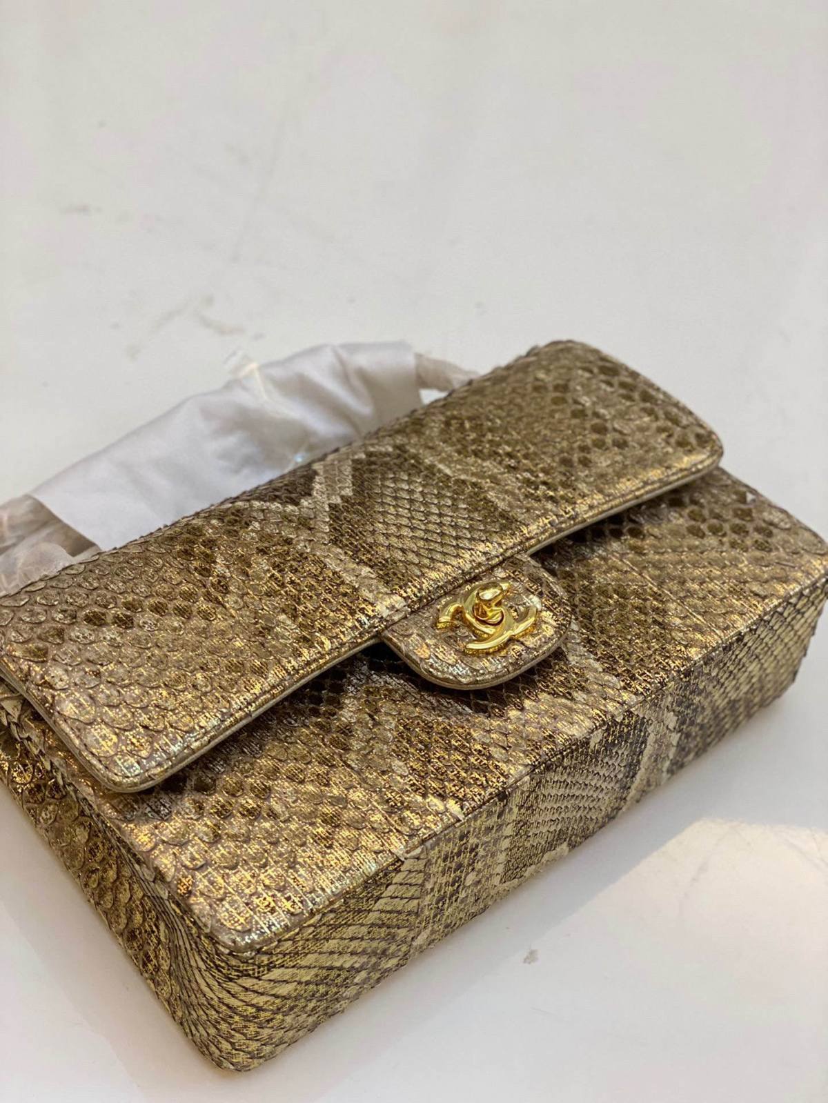 Ellebag top replica Chanel Classic Flap Bag: The 25.5cm Python Leather Edition(2024 Dec Updated)-L-Aħjar Kwalità Foloz Louis Vuitton Bag Online Store, Replica designer bag ru