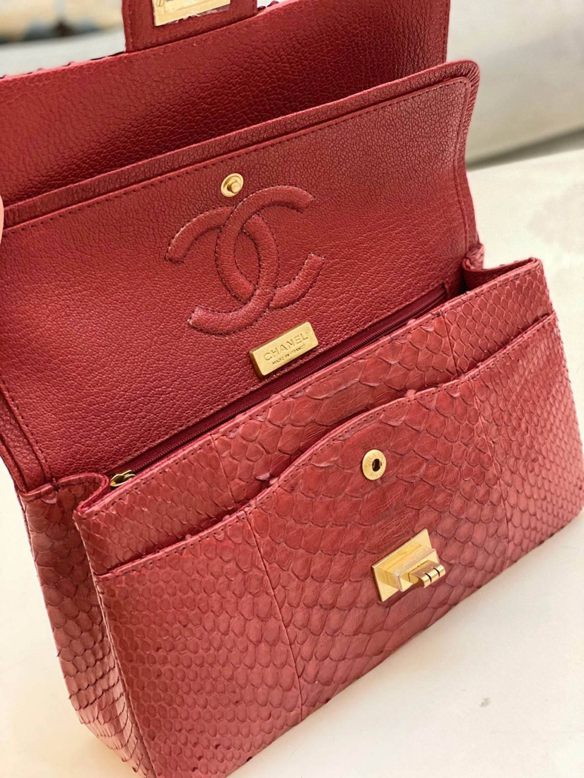 Ellebag top replica Chanel Classic Flap Bag: The 25.5cm Python Leather Edition(2024 Dec Updated)-L-Aħjar Kwalità Foloz Louis Vuitton Bag Online Store, Replica designer bag ru