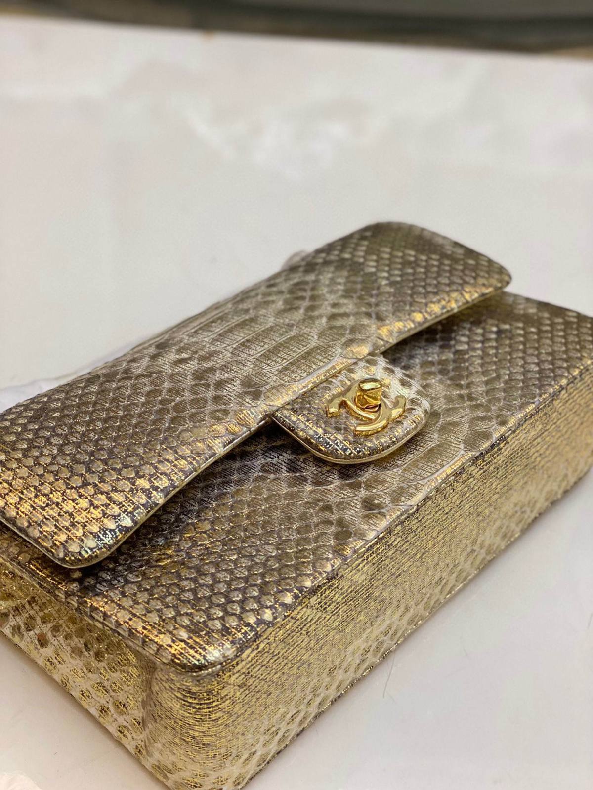 Ellebag top replica Chanel Classic Flap Bag: The 25.5cm Python Leather Edition(2024 Dec Updated)-L-Aħjar Kwalità Foloz Louis Vuitton Bag Online Store, Replica designer bag ru