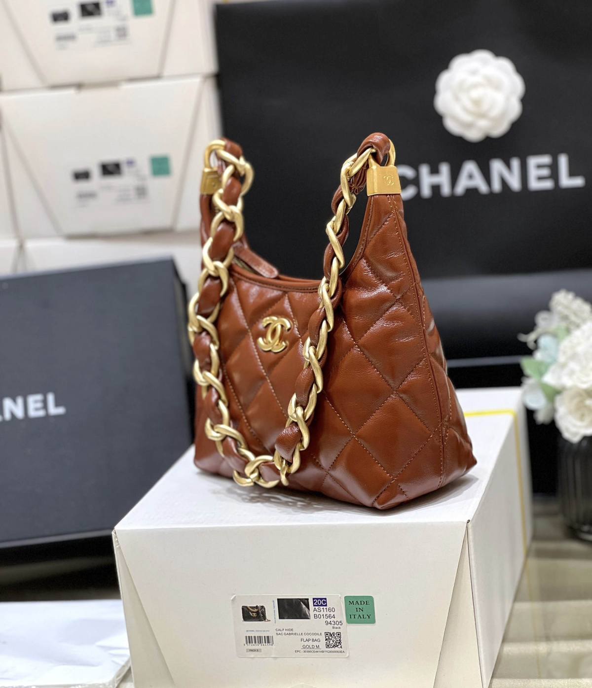 Ellebag top replica The Chanel Small Hobo Bag in Brown: 2024’s Must-Have Accessory(2024 Dec Updated)-Ti o dara ju Didara iro Louis Vuitton apo Online itaja, Ajọra onise apo ru