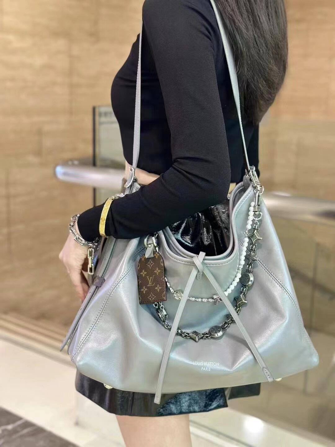 Ellebag’s Precision Craft: M12583 CarryAll Dark Medium Handbag – A 1:1 Replica Masterpiece(2024 Dec Updated)-Best Quality Fake Louis Vuitton Bag Online Store, Replica designer bag ru