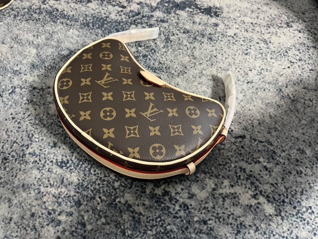 Ellebag’s 1:1 Replica Journey of the Louis Vuitton M46828 Croissant Handbag(2024 Dec Updated)-ఉత్తమ నాణ్యత నకిలీ లూయిస్ విట్టన్ బ్యాగ్ ఆన్‌లైన్ స్టోర్, రెప్లికా డిజైనర్ బ్యాగ్ రు