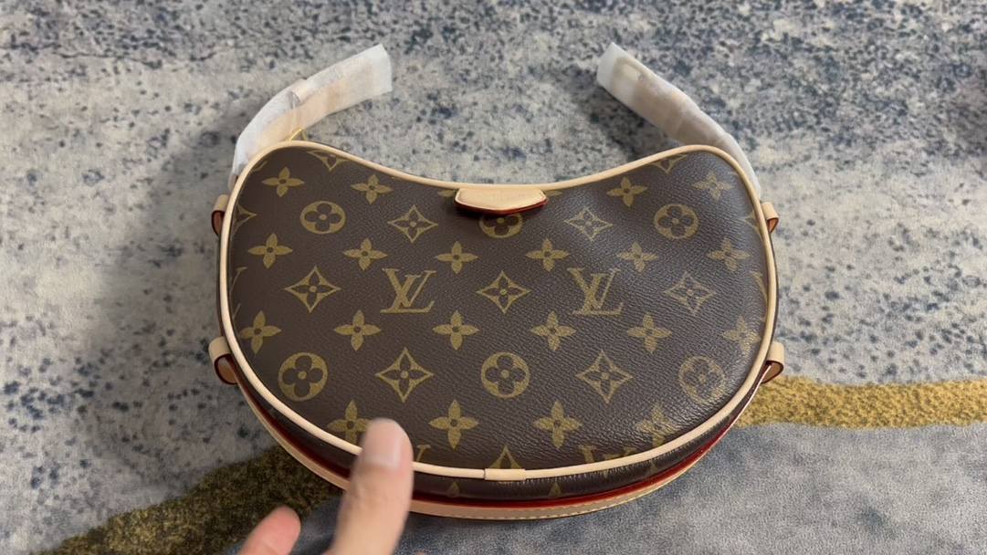 Ellebag’s 1:1 Replica Journey of the Louis Vuitton M46828 Croissant Handbag(2024 Dec Updated)-ఉత్తమ నాణ్యత నకిలీ లూయిస్ విట్టన్ బ్యాగ్ ఆన్‌లైన్ స్టోర్, రెప్లికా డిజైనర్ బ్యాగ్ రు