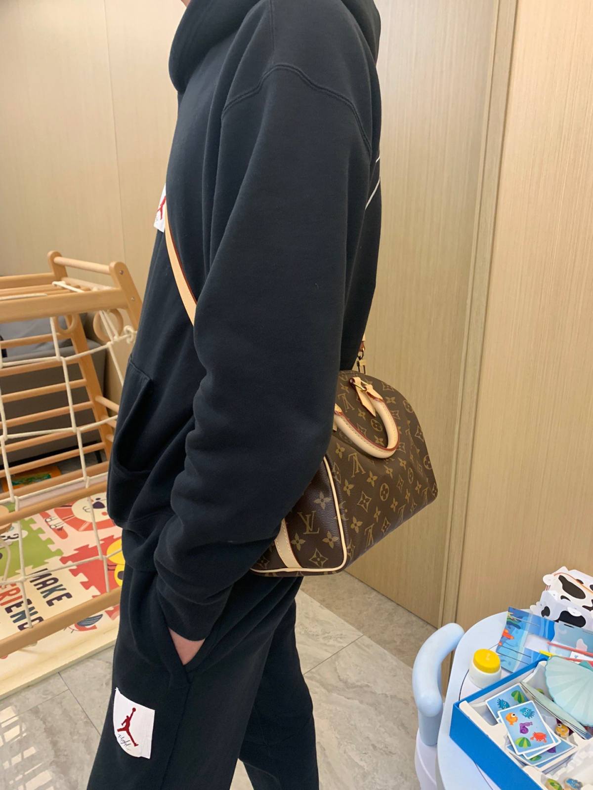 Ellebag’s 1:1 Replica of Louis Vuitton M41113 Speedy 25 Handbag with Shoulder Strap – Perfect Craftsmanship and Timeless Style(2024 Dec Updated)-ఉత్తమ నాణ్యత నకిలీ లూయిస్ విట్టన్ బ్యాగ్ ఆన్‌లైన్ స్టోర్, రెప్లికా డిజైనర్ బ్యాగ్ రు