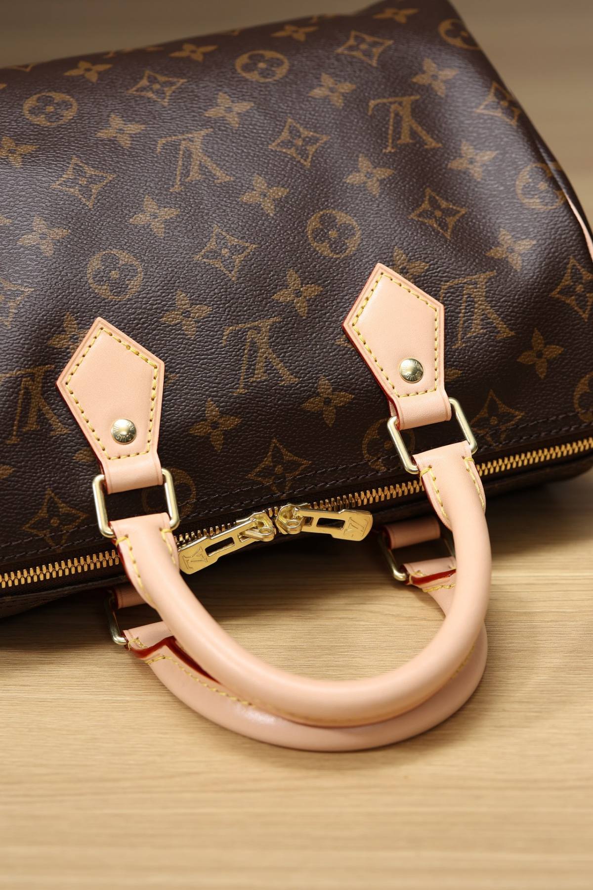 Ellebag’s 1:1 Replica of Louis Vuitton M41113 Speedy 25 Handbag with Shoulder Strap – Perfect Craftsmanship and Timeless Style(2024 Dec Updated)-ఉత్తమ నాణ్యత నకిలీ లూయిస్ విట్టన్ బ్యాగ్ ఆన్‌లైన్ స్టోర్, రెప్లికా డిజైనర్ బ్యాగ్ రు